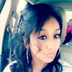 Meet your Posher, Alicia